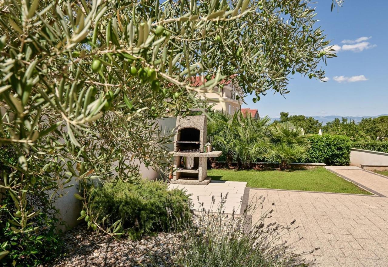 Apartments Iskra مالينسكا المظهر الخارجي الصورة